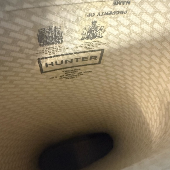 Hunter Classic Black Waterproof Boots - Picture 5 of 9